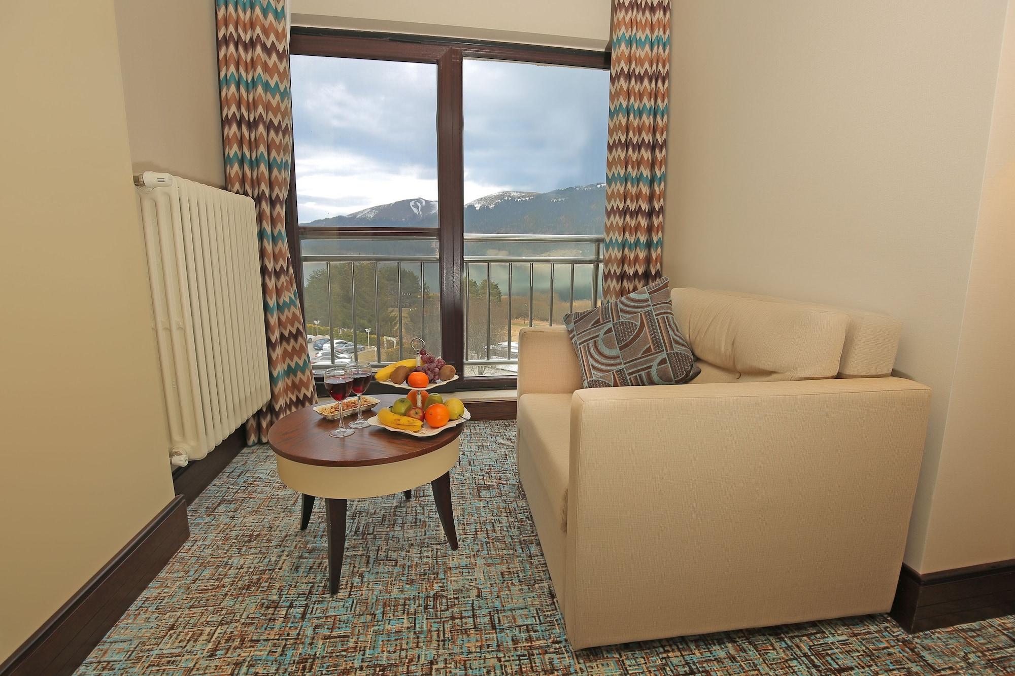 Abant Palace Hotel Екстериор снимка