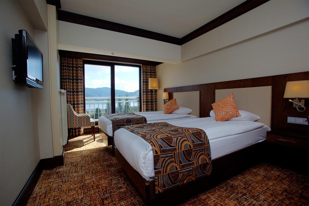 Abant Palace Hotel Екстериор снимка